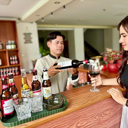 City Comfort Hotel Phnom Penh Airport Екстер'єр фото