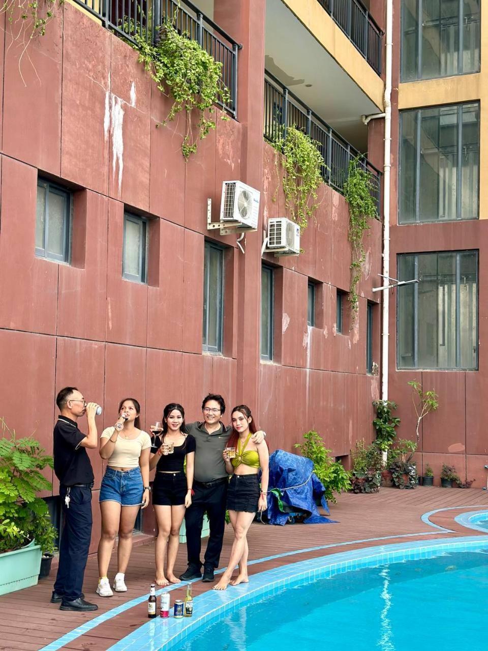 City Comfort Hotel Phnom Penh Airport Екстер'єр фото