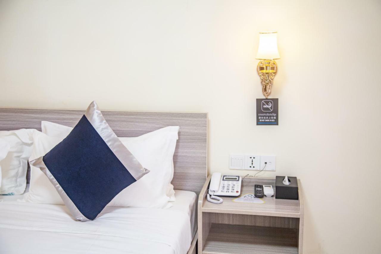 City Comfort Hotel Phnom Penh Airport Екстер'єр фото
